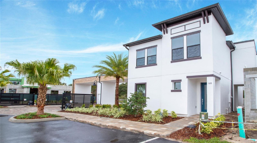 DAVENPORT, Florida 33896, 4 Bedrooms Bedrooms, ,3 BathroomsBathrooms,Residential,For Sale,VILLA DOMANI,0,MFRO6434948