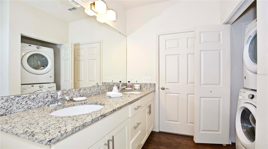 KISSIMMEE, Florida 34747, 3 Bedrooms Bedrooms, ,2 BathroomsBathrooms,Residential,For Sale,SHINE,0,MFRO6435035