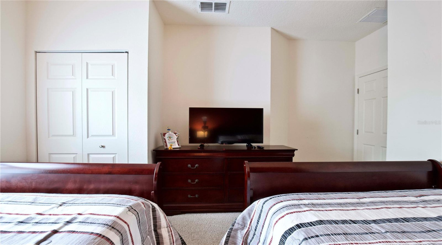 KISSIMMEE, Florida 34747, 3 Bedrooms Bedrooms, ,2 BathroomsBathrooms,Residential,For Sale,SHINE,0,MFRO6435035