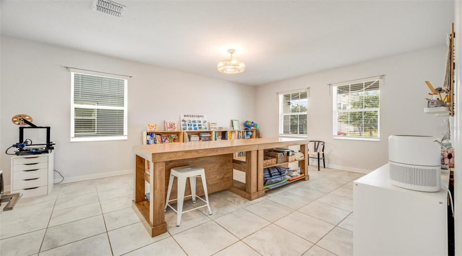 KISSIMMEE, Florida 34746, 5 Bedrooms Bedrooms, ,3 BathroomsBathrooms,Residential,For Sale,CRESCENT MOON,0,MFRO6434813