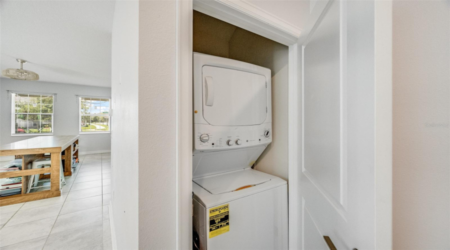 KISSIMMEE, Florida 34746, 5 Bedrooms Bedrooms, ,3 BathroomsBathrooms,Residential,For Sale,CRESCENT MOON,0,MFRO6434813