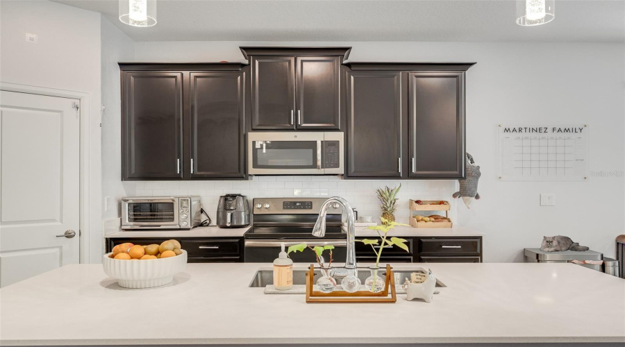 KISSIMMEE, Florida 34746, 5 Bedrooms Bedrooms, ,3 BathroomsBathrooms,Residential,For Sale,CRESCENT MOON,0,MFRO6434813