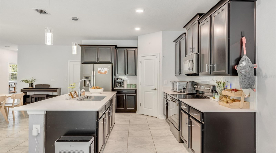 KISSIMMEE, Florida 34746, 5 Bedrooms Bedrooms, ,3 BathroomsBathrooms,Residential,For Sale,CRESCENT MOON,0,MFRO6434813