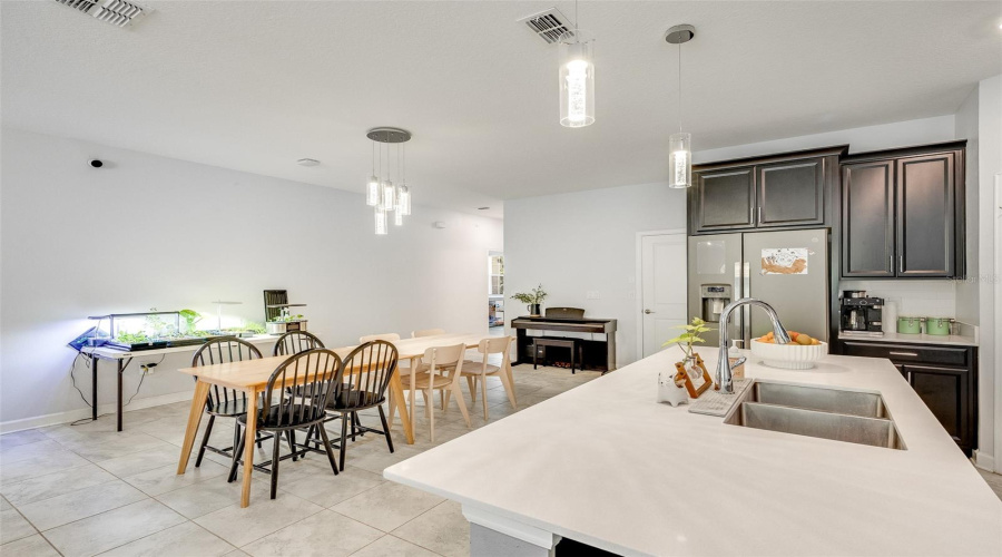 KISSIMMEE, Florida 34746, 5 Bedrooms Bedrooms, ,3 BathroomsBathrooms,Residential,For Sale,CRESCENT MOON,0,MFRO6434813