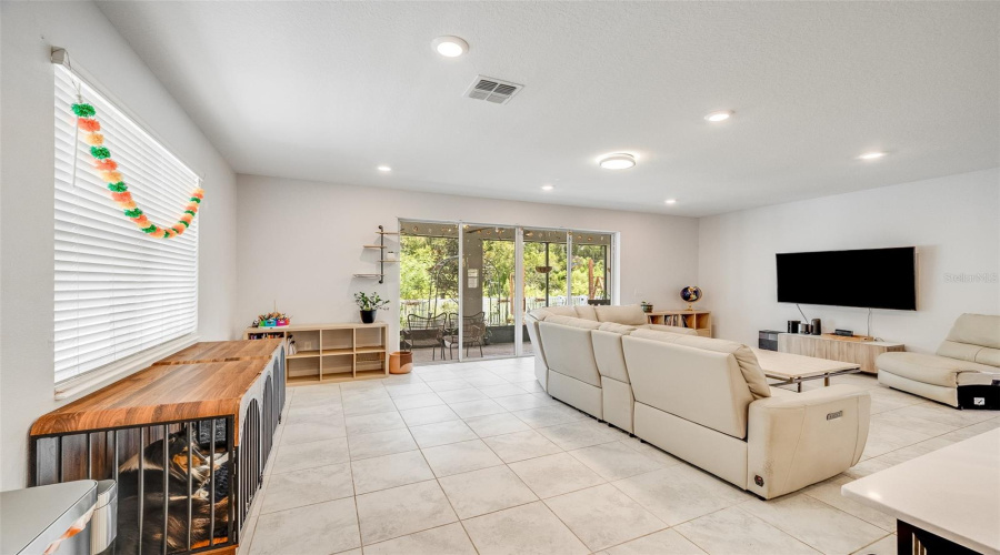 KISSIMMEE, Florida 34746, 5 Bedrooms Bedrooms, ,3 BathroomsBathrooms,Residential,For Sale,CRESCENT MOON,0,MFRO6434813