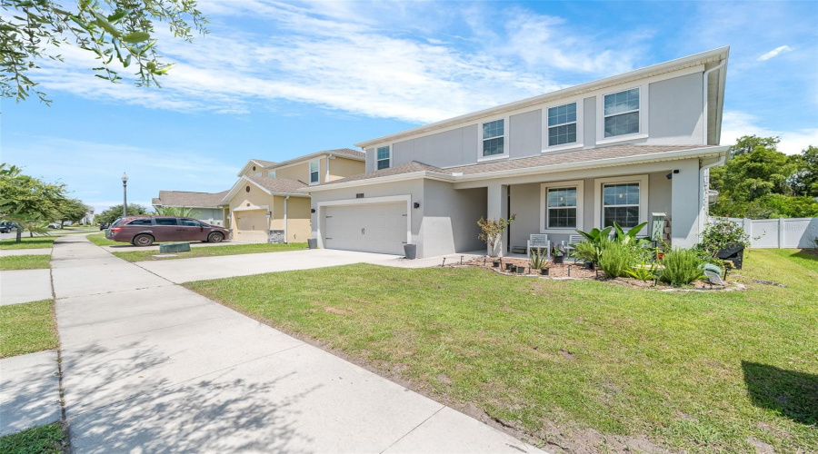 KISSIMMEE, Florida 34746, 5 Bedrooms Bedrooms, ,3 BathroomsBathrooms,Residential,For Sale,CRESCENT MOON,0,MFRO6434813