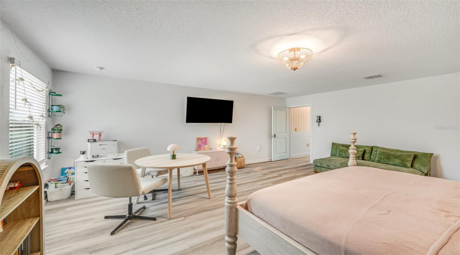 KISSIMMEE, Florida 34746, 5 Bedrooms Bedrooms, ,3 BathroomsBathrooms,Residential,For Sale,CRESCENT MOON,0,MFRO6434813