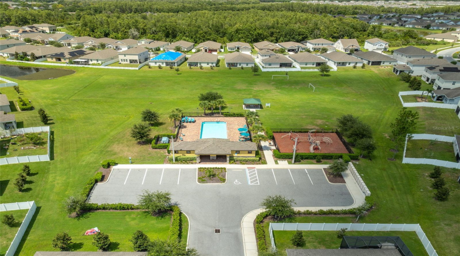 KISSIMMEE, Florida 34746, 5 Bedrooms Bedrooms, ,3 BathroomsBathrooms,Residential,For Sale,CRESCENT MOON,0,MFRO6434813