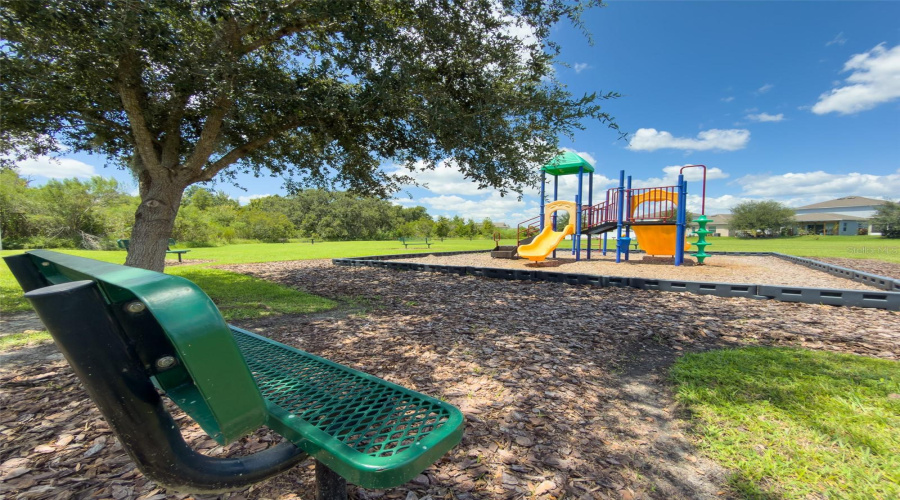 KISSIMMEE, Florida 34746, 5 Bedrooms Bedrooms, ,3 BathroomsBathrooms,Residential,For Sale,CRESCENT MOON,0,MFRO6434813
