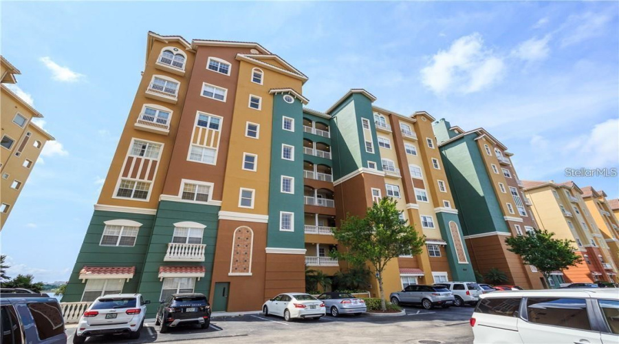 ORLANDO, Florida 32836, 4 Bedrooms Bedrooms, ,3 BathroomsBathrooms,Residential,For Sale,THE ESPLANADE,0,MFRO6379043