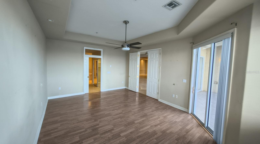 ORLANDO, Florida 32836, 4 Bedrooms Bedrooms, ,3 BathroomsBathrooms,Residential,For Sale,THE ESPLANADE,0,MFRO6379043