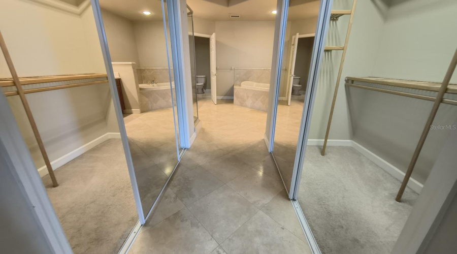 ORLANDO, Florida 32836, 4 Bedrooms Bedrooms, ,3 BathroomsBathrooms,Residential,For Sale,THE ESPLANADE,0,MFRO6379043