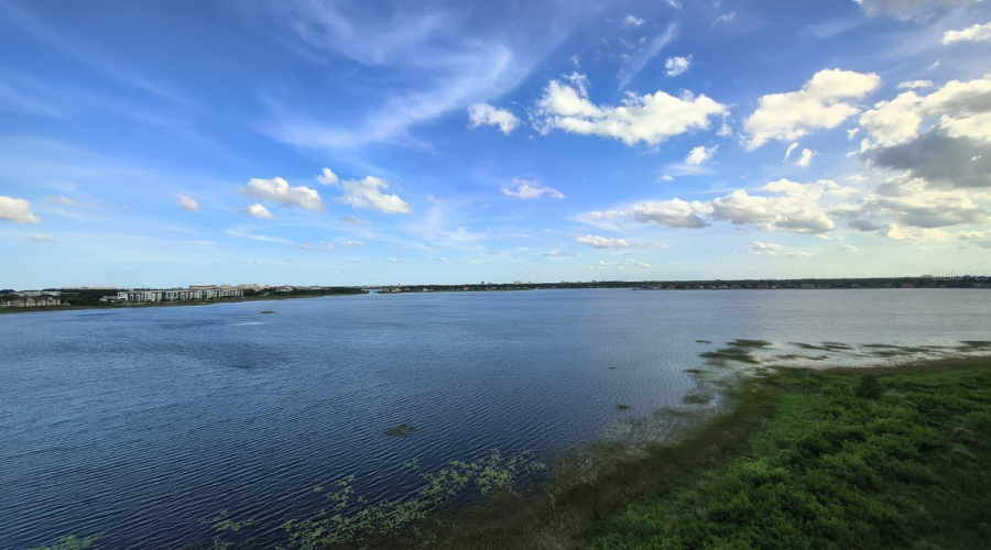 ORLANDO, Florida 32836, 4 Bedrooms Bedrooms, ,3 BathroomsBathrooms,Residential,For Sale,THE ESPLANADE,0,MFRO6379043