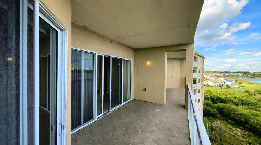 ORLANDO, Florida 32836, 4 Bedrooms Bedrooms, ,3 BathroomsBathrooms,Residential,For Sale,THE ESPLANADE,0,MFRO6379043