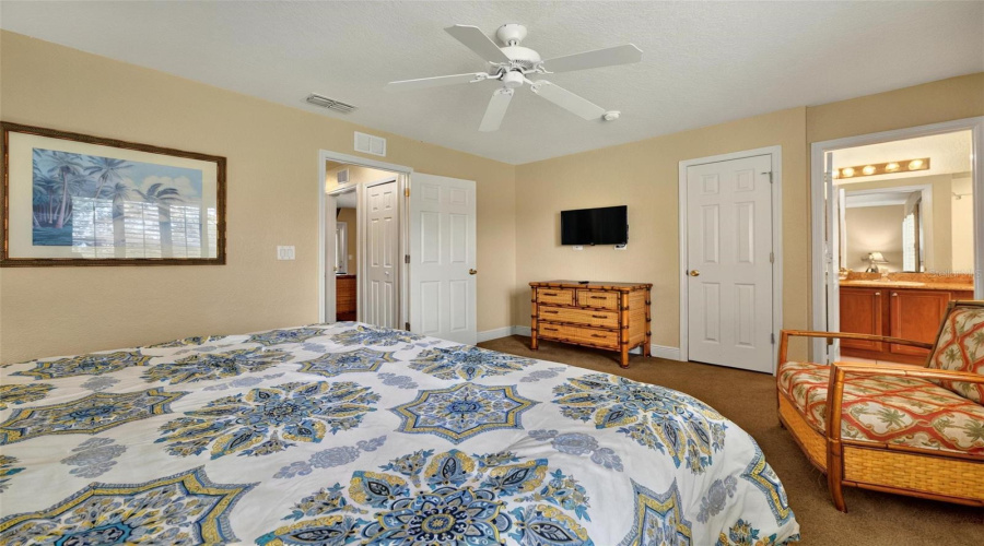 DAVENPORT, Florida 33897, 3 Bedrooms Bedrooms, ,3 BathroomsBathrooms,Residential,For Sale,CALABRIA AVENUE,0,MFRO6435204