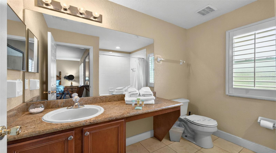 DAVENPORT, Florida 33897, 3 Bedrooms Bedrooms, ,3 BathroomsBathrooms,Residential,For Sale,CALABRIA AVENUE,0,MFRO6435204