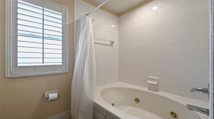 DAVENPORT, Florida 33897, 3 Bedrooms Bedrooms, ,3 BathroomsBathrooms,Residential,For Sale,CALABRIA AVENUE,0,MFRO6435204