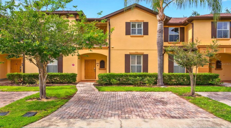 DAVENPORT, Florida 33897, 3 Bedrooms Bedrooms, ,3 BathroomsBathrooms,Residential,For Sale,CALABRIA AVENUE,0,MFRO6435204