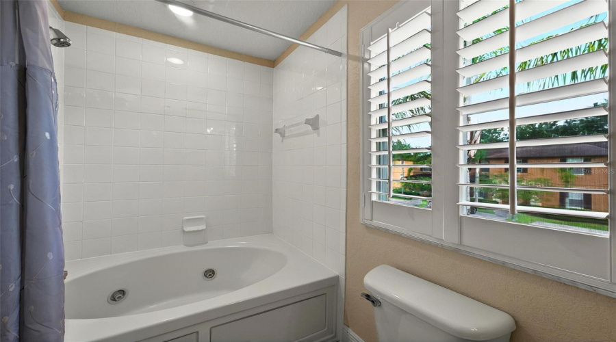 DAVENPORT, Florida 33897, 3 Bedrooms Bedrooms, ,3 BathroomsBathrooms,Residential,For Sale,CALABRIA AVENUE,0,MFRO6435204