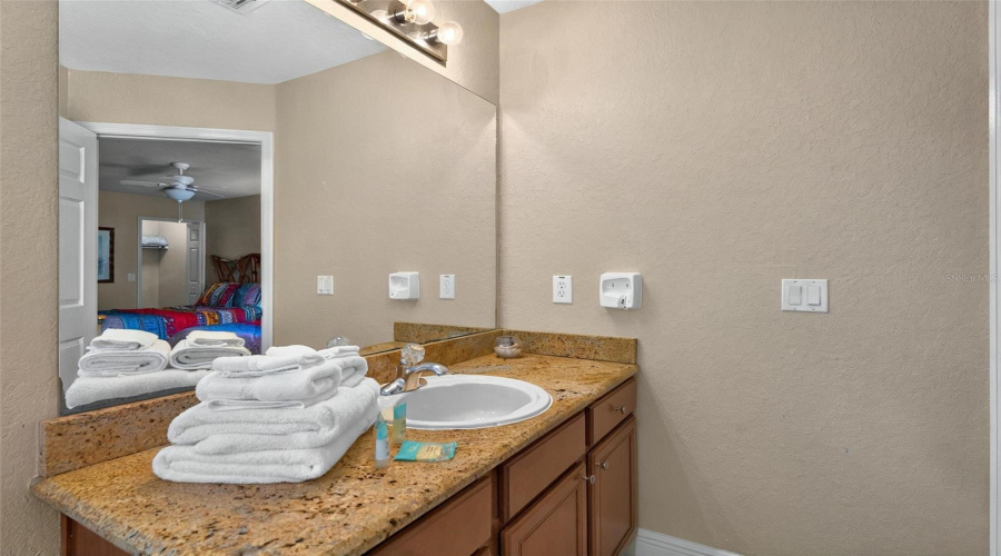 DAVENPORT, Florida 33897, 3 Bedrooms Bedrooms, ,3 BathroomsBathrooms,Residential,For Sale,CALABRIA AVENUE,0,MFRO6435204