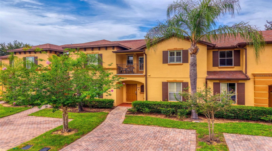 DAVENPORT, Florida 33897, 3 Bedrooms Bedrooms, ,3 BathroomsBathrooms,Residential,For Sale,CALABRIA AVENUE,0,MFRO6435204