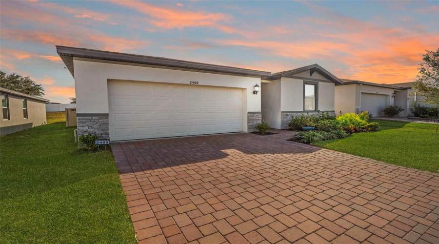 DAVENPORT, Florida 33837, 3 Bedrooms Bedrooms, ,2 BathroomsBathrooms,Residential,For Sale,WHITE TAIL,0,MFRP4937564