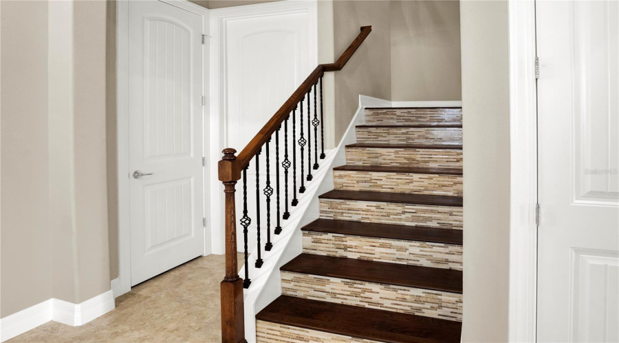 ORLANDO, Florida 32836, 5 Bedrooms Bedrooms, ,4 BathroomsBathrooms,Residential,For Sale,LEMON LAKE,0,MFRO6435292
