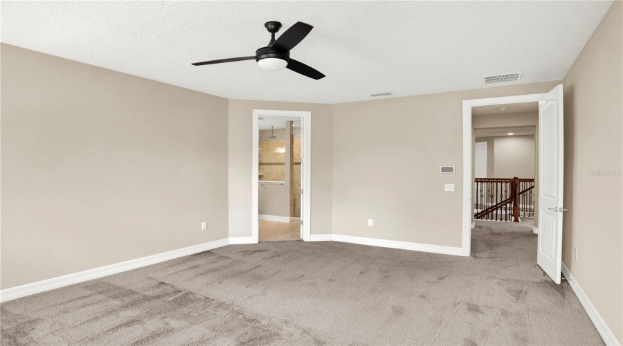 ORLANDO, Florida 32836, 5 Bedrooms Bedrooms, ,4 BathroomsBathrooms,Residential,For Sale,LEMON LAKE,0,MFRO6435292