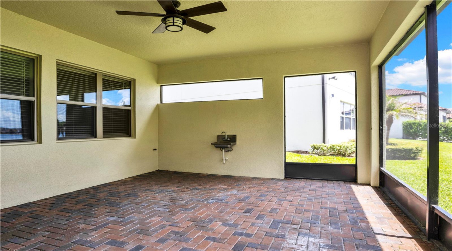 ORLANDO, Florida 32836, 5 Bedrooms Bedrooms, ,4 BathroomsBathrooms,Residential,For Sale,LEMON LAKE,0,MFRO6435292