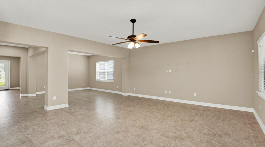 ORLANDO, Florida 32836, 5 Bedrooms Bedrooms, ,4 BathroomsBathrooms,Residential,For Sale,LEMON LAKE,0,MFRO6435292