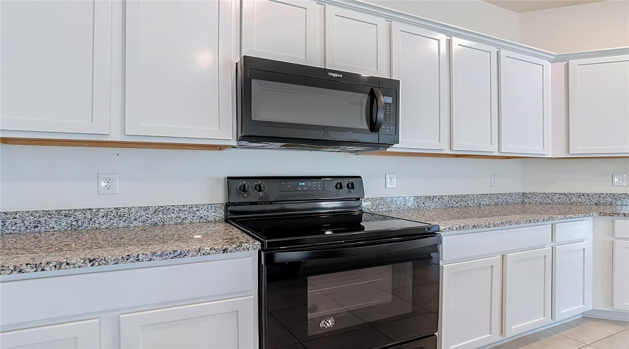 DAVENPORT, Florida 33896, 4 Bedrooms Bedrooms, ,2 BathroomsBathrooms,Residential,For Sale,AUGUSTUS,0,MFRO6418400