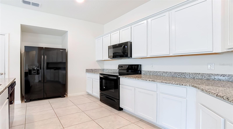 DAVENPORT, Florida 33896, 4 Bedrooms Bedrooms, ,2 BathroomsBathrooms,Residential,For Sale,AUGUSTUS,0,MFRO6418400