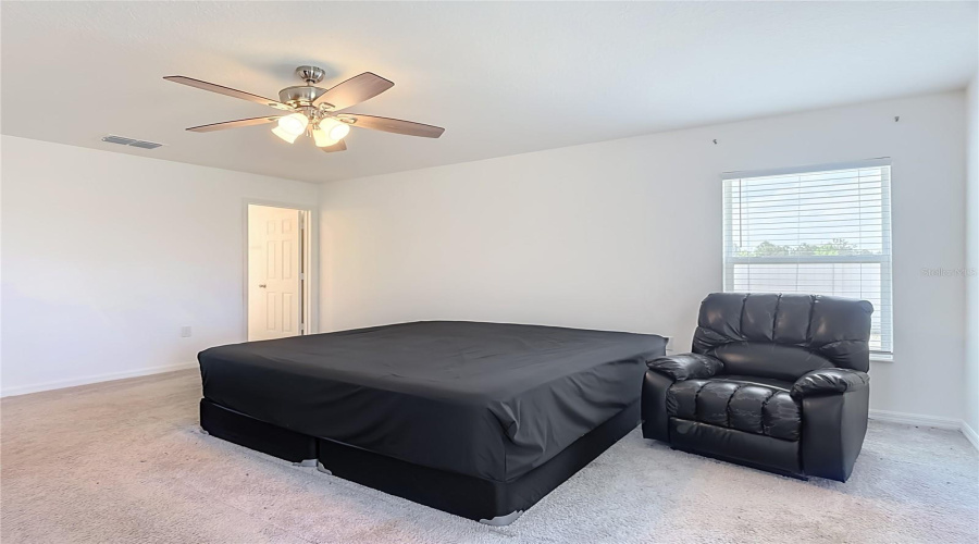 DAVENPORT, Florida 33896, 4 Bedrooms Bedrooms, ,2 BathroomsBathrooms,Residential,For Sale,AUGUSTUS,0,MFRO6418400
