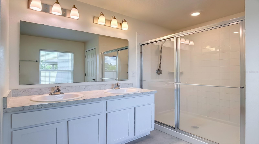 DAVENPORT, Florida 33896, 4 Bedrooms Bedrooms, ,2 BathroomsBathrooms,Residential,For Sale,AUGUSTUS,0,MFRO6418400