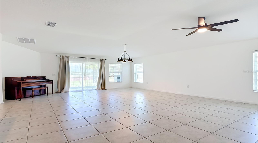 DAVENPORT, Florida 33896, 4 Bedrooms Bedrooms, ,2 BathroomsBathrooms,Residential,For Sale,AUGUSTUS,0,MFRO6418400