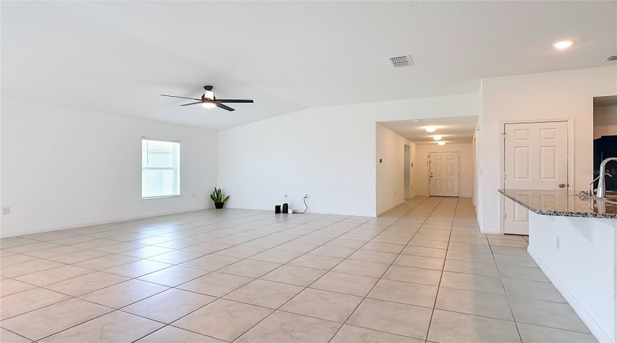 DAVENPORT, Florida 33896, 4 Bedrooms Bedrooms, ,2 BathroomsBathrooms,Residential,For Sale,AUGUSTUS,0,MFRO6418400