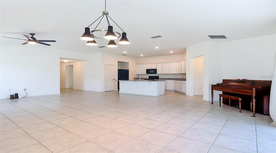 DAVENPORT, Florida 33896, 4 Bedrooms Bedrooms, ,2 BathroomsBathrooms,Residential,For Sale,AUGUSTUS,0,MFRO6418400