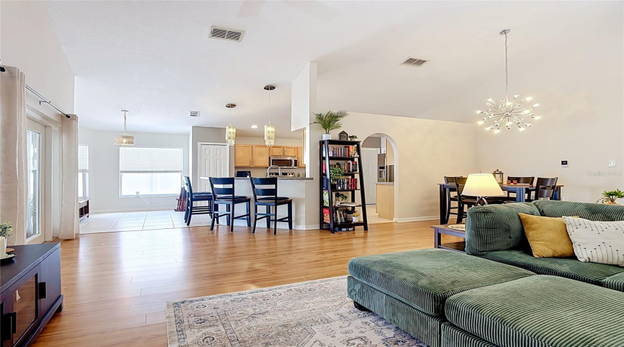 DAVENPORT, Florida 33896, 3 Bedrooms Bedrooms, ,2 BathroomsBathrooms,Residential,For Sale,REGENCY,0,MFRO6431261