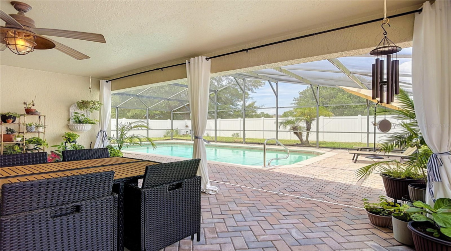 DAVENPORT, Florida 33896, 3 Bedrooms Bedrooms, ,2 BathroomsBathrooms,Residential,For Sale,REGENCY,0,MFRO6431261