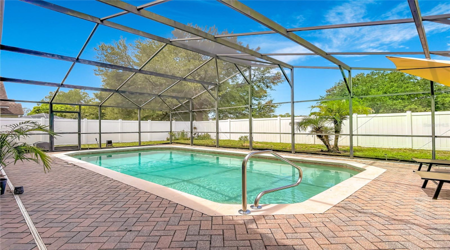 DAVENPORT, Florida 33896, 3 Bedrooms Bedrooms, ,2 BathroomsBathrooms,Residential,For Sale,REGENCY,0,MFRO6431261