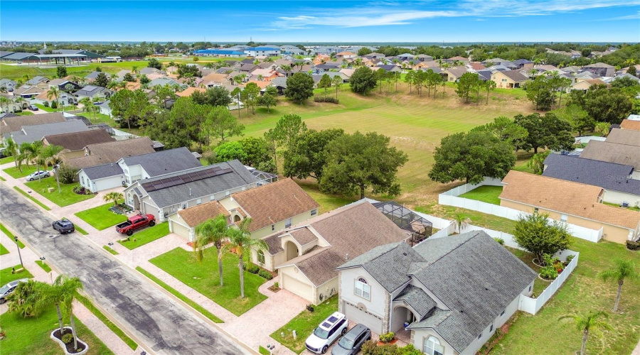 DAVENPORT, Florida 33896, 3 Bedrooms Bedrooms, ,2 BathroomsBathrooms,Residential,For Sale,REGENCY,0,MFRO6431261
