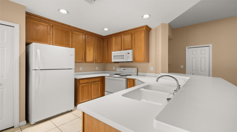 CELEBRATION, Florida 34747, 3 Bedrooms Bedrooms, ,2 BathroomsBathrooms,Residential,For Sale,BEGONIA,0,MFRS5155588