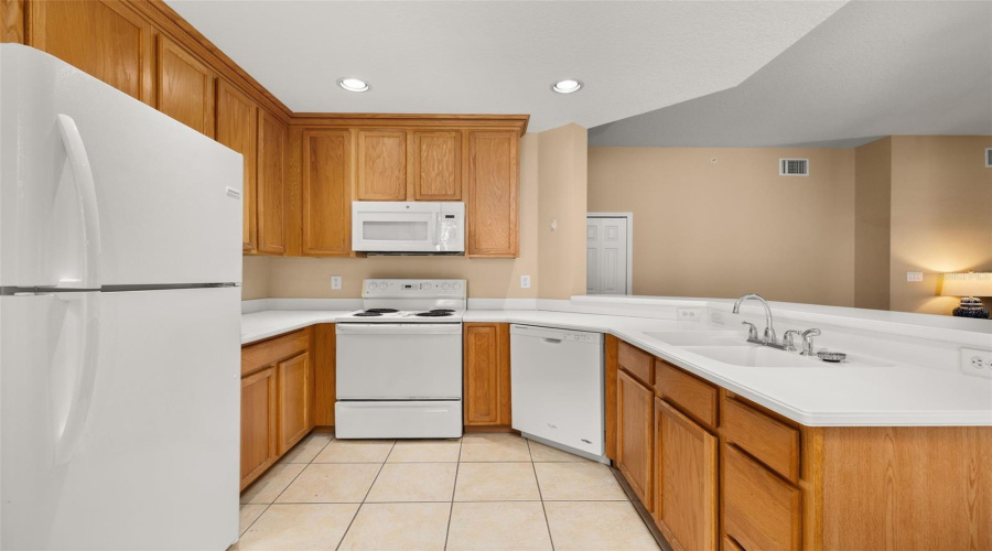 CELEBRATION, Florida 34747, 3 Bedrooms Bedrooms, ,2 BathroomsBathrooms,Residential,For Sale,BEGONIA,0,MFRS5155588