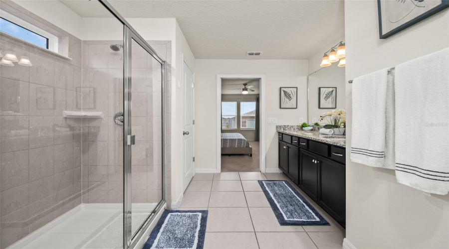 DAVENPORT, Florida 33897, 5 Bedrooms Bedrooms, ,4 BathroomsBathrooms,Residential,For Sale,KONA,0,MFRO6422876