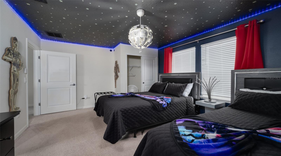 DAVENPORT, Florida 33897, 5 Bedrooms Bedrooms, ,4 BathroomsBathrooms,Residential,For Sale,KONA,0,MFRO6422876