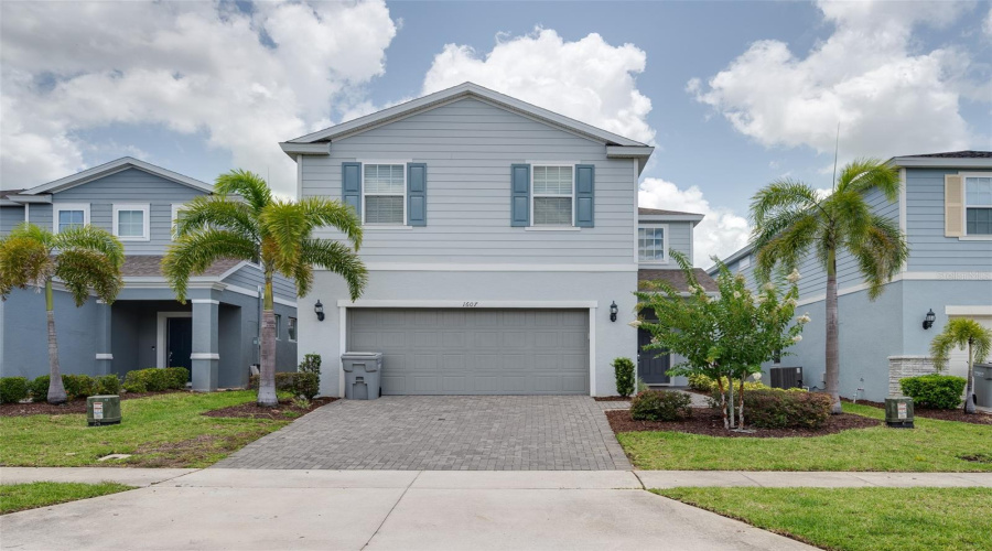DAVENPORT, Florida 33897, 5 Bedrooms Bedrooms, ,4 BathroomsBathrooms,Residential,For Sale,KONA,0,MFRO6422876