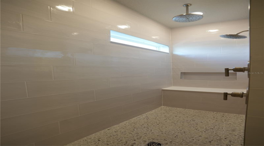 ORLANDO, Florida 32836, 5 Bedrooms Bedrooms, ,4 BathroomsBathrooms,Residential,For Sale,FENTON STREET,0,MFRO6433737