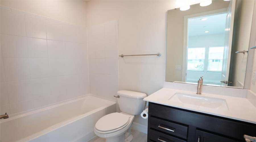 ORLANDO, Florida 32836, 5 Bedrooms Bedrooms, ,4 BathroomsBathrooms,Residential,For Sale,FENTON STREET,0,MFRO6433737