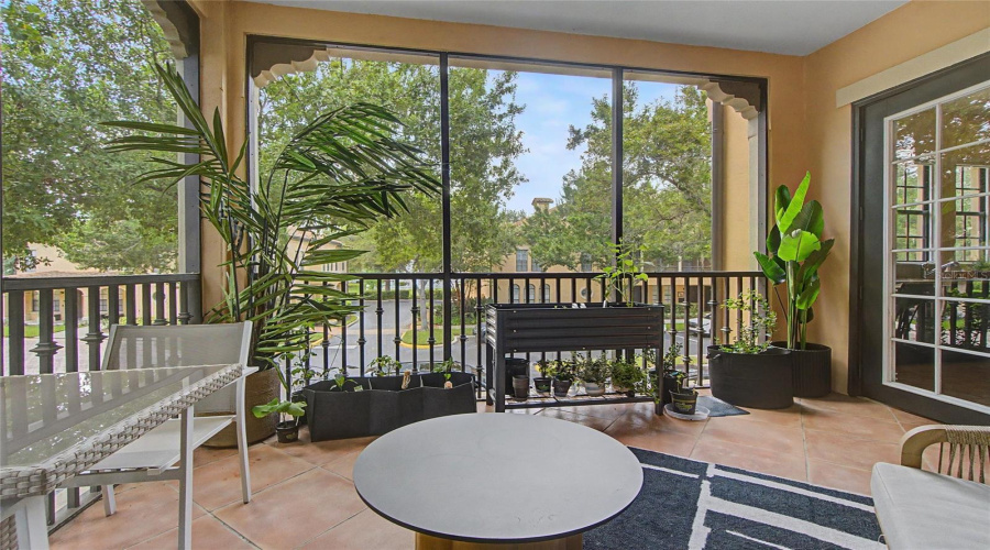 Screened Corner Patio