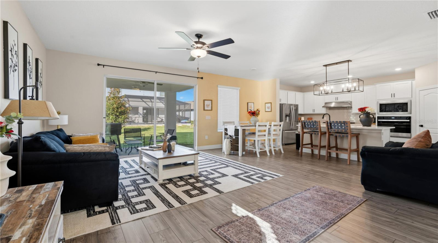 KISSIMMEE, Florida 34747, 4 Bedrooms Bedrooms, ,2 BathroomsBathrooms,Residential,For Sale,SOMERSWORTH,0,MFRO6433919